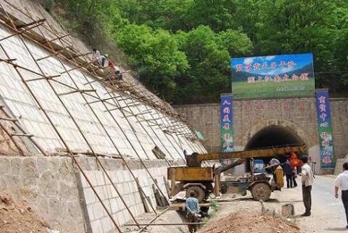 山東濟(jì)南專業(yè)隧道維修加固